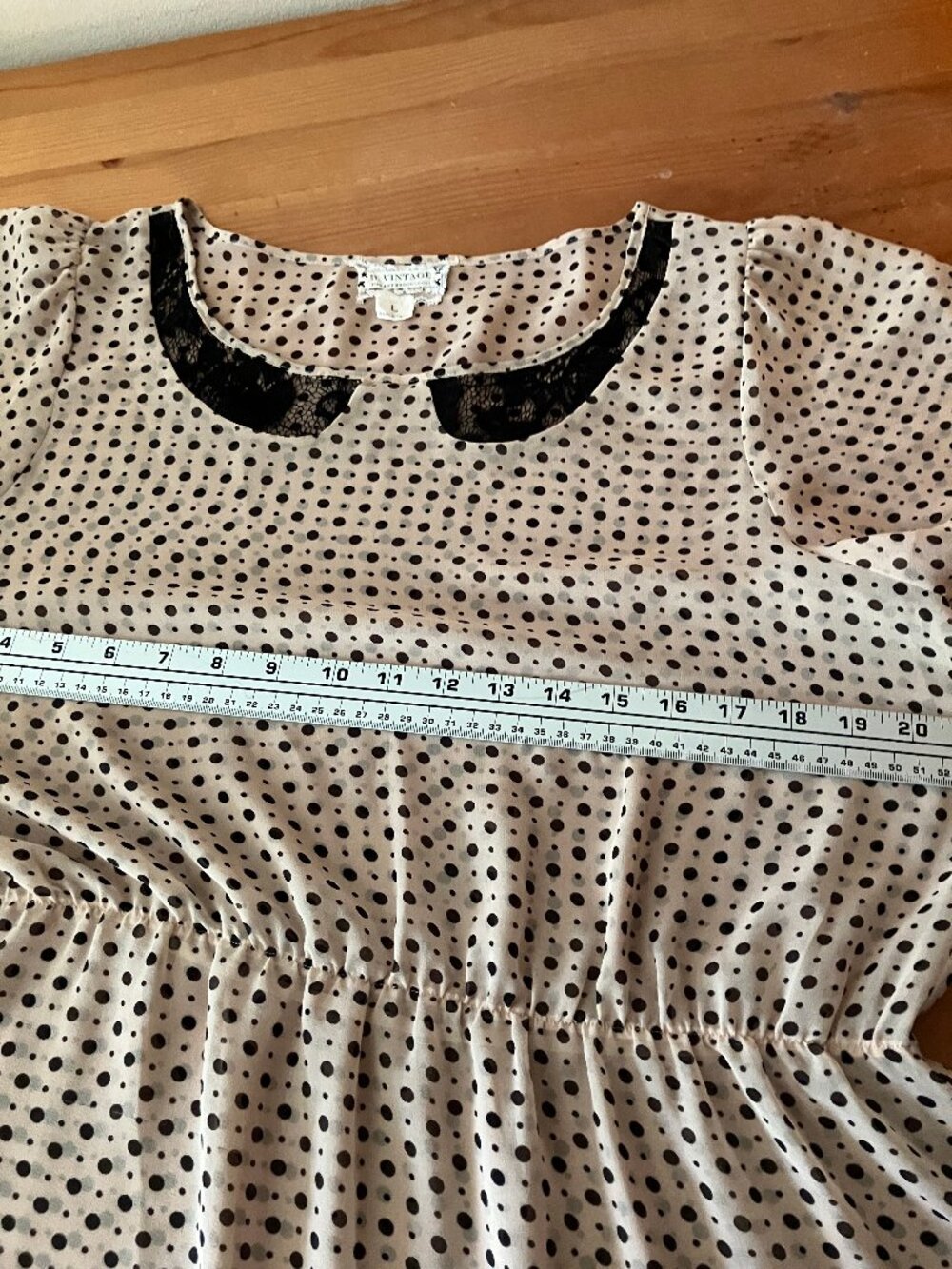 B VINTAGE for Anthropologie Women Blouse/Top Sheer Creme w/Black polka dot Sz L - Picture 7 of 10